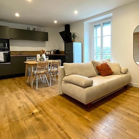 Appartement Calme Et Cosy Proche Centre Vue Chateau Вітре Екстер'єр фото