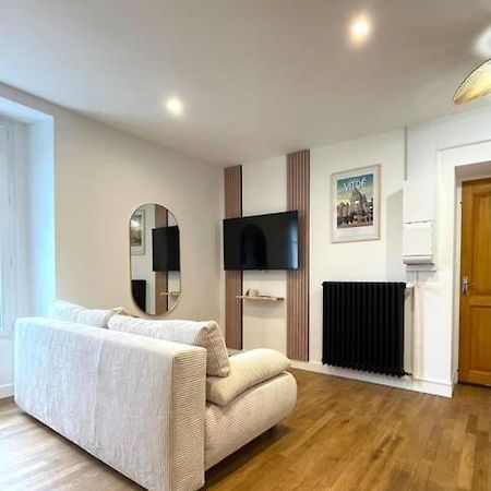 Appartement Calme Et Cosy Proche Centre Vue Chateau Вітре Екстер'єр фото