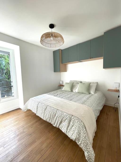 Appartement Calme Et Cosy Proche Centre Vue Chateau Вітре Екстер'єр фото